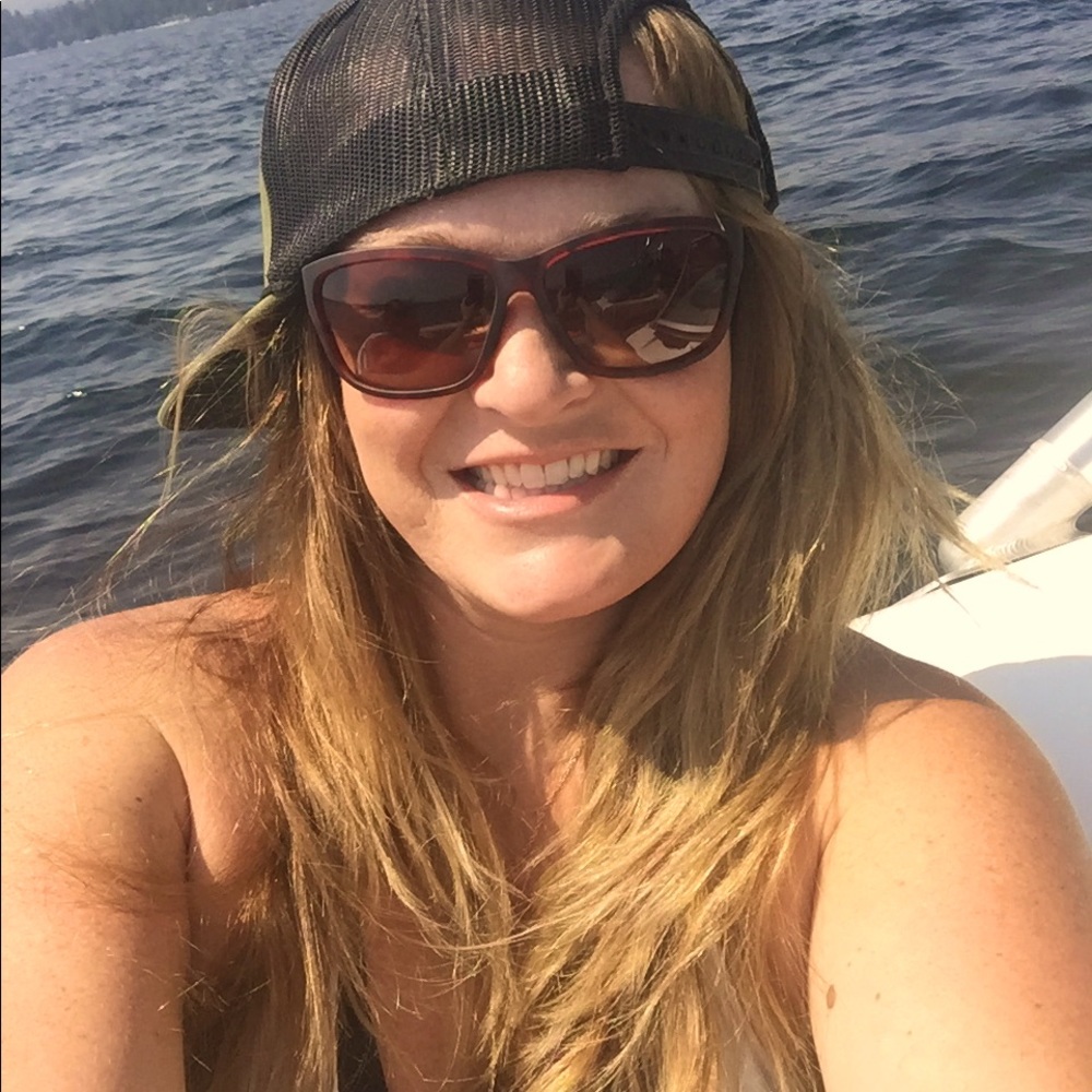 Meet your Posher, Nicole